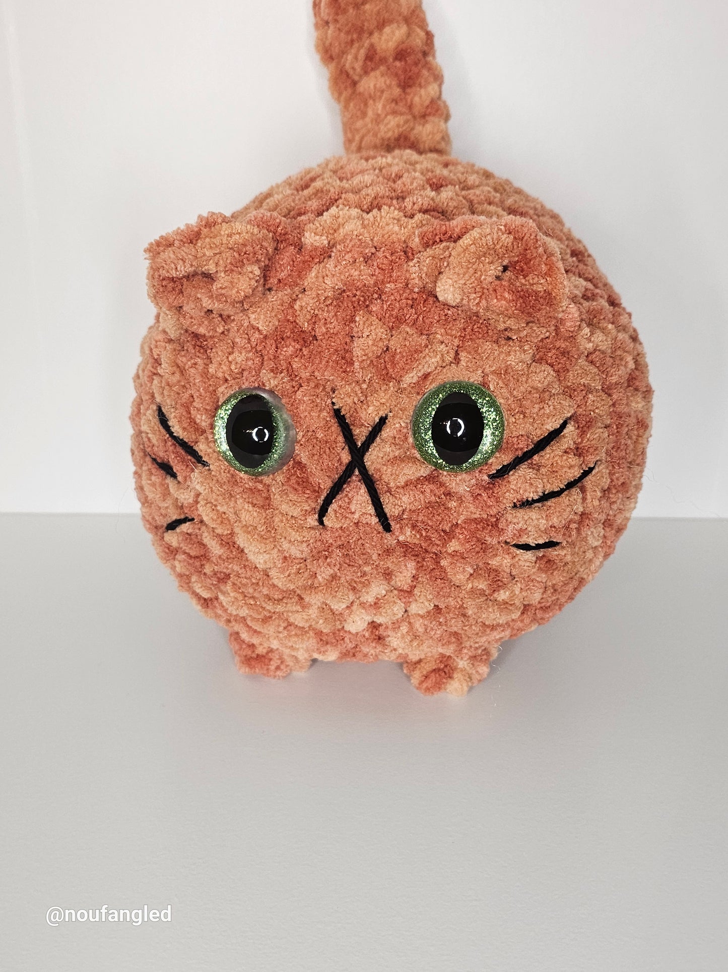 Amigurumi - Cat Loaf Cannon Green Eyes