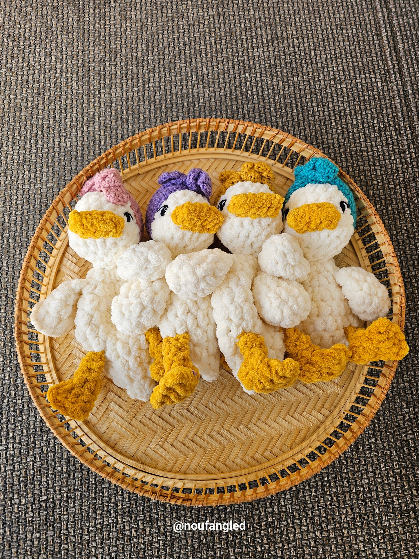 Snuggler - Della Duck Vanilla
